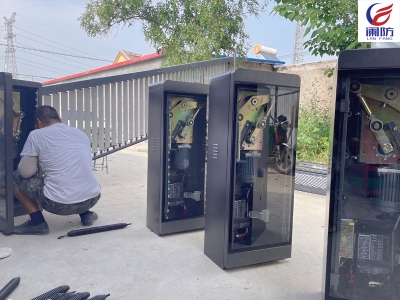 山東誠(chéng)陽(yáng)智能闌防系列廣告門(mén)